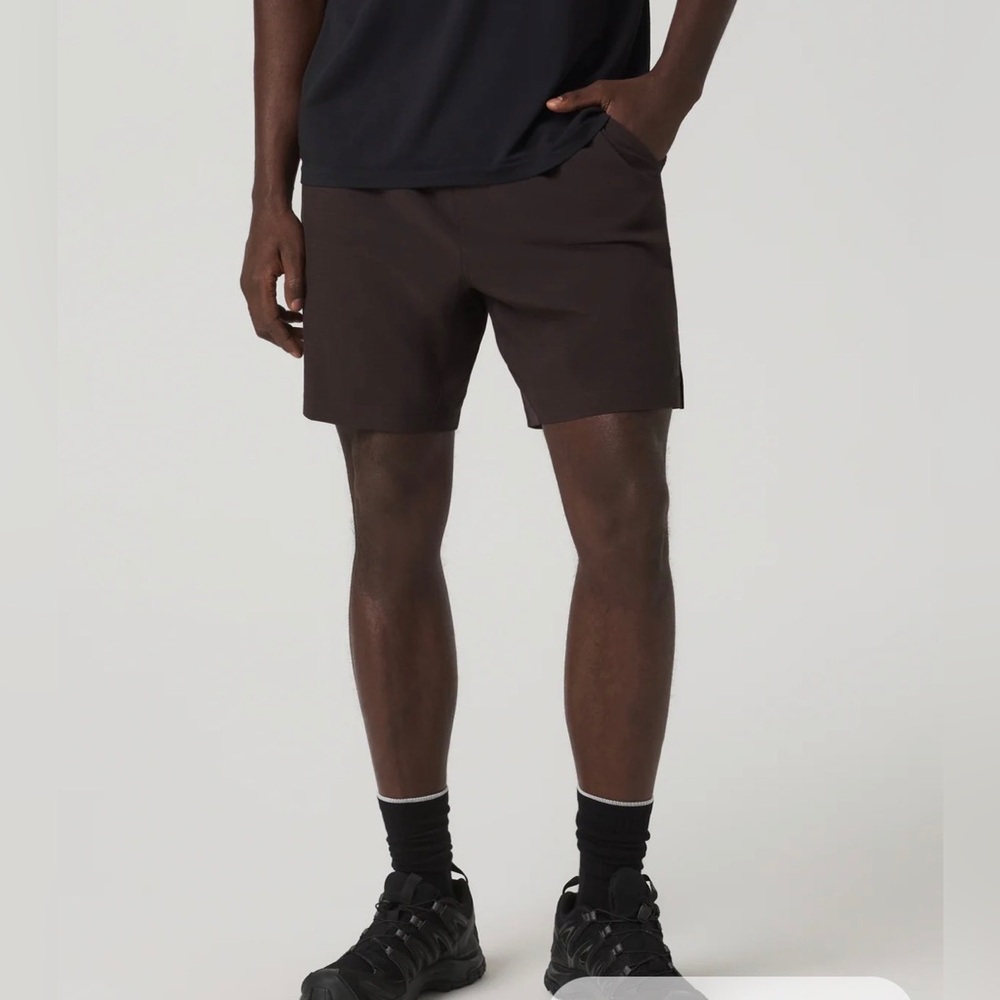 Vuori Men’s “Hard Kore” Short 7” Inseam w/ Boxer Brief Liner (M)